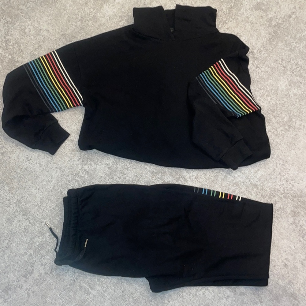 VICI Matching sweatsuit set size Medium, NEVER WORN